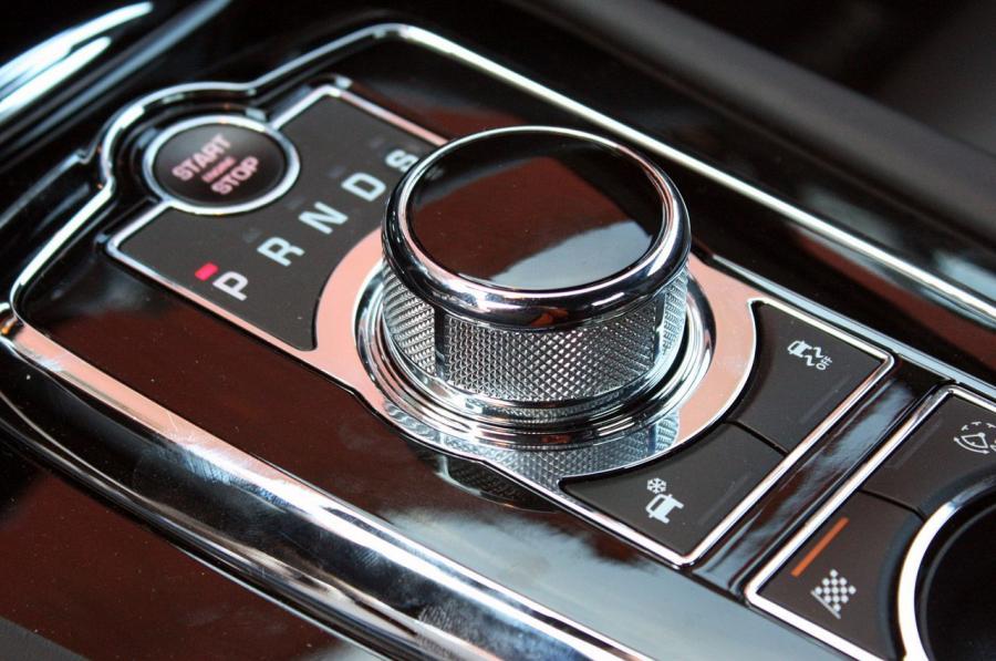  Jaguar XKR-S 2012 года  (фото 11 из 82)